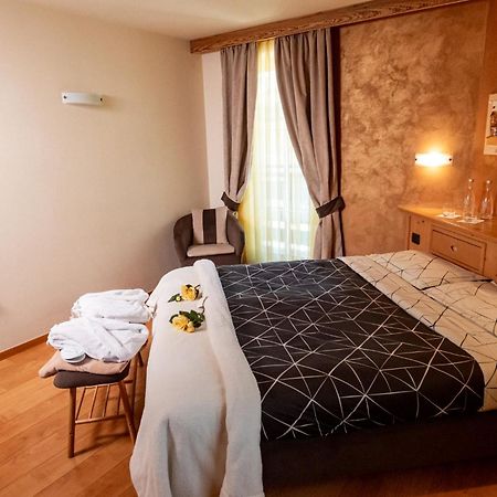 Romantic Charming Hotel Rancolin Moena Luaran gambar